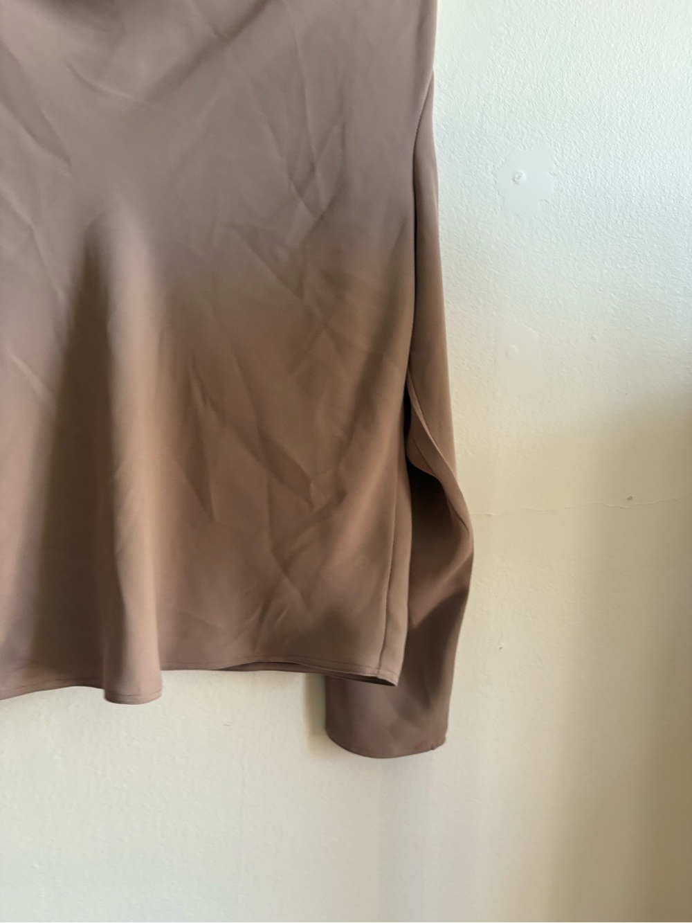 Aritzia Babaton Sz M Carter Tan Drappy Elegant Office Feminine Blouse - Picture 5 of 10